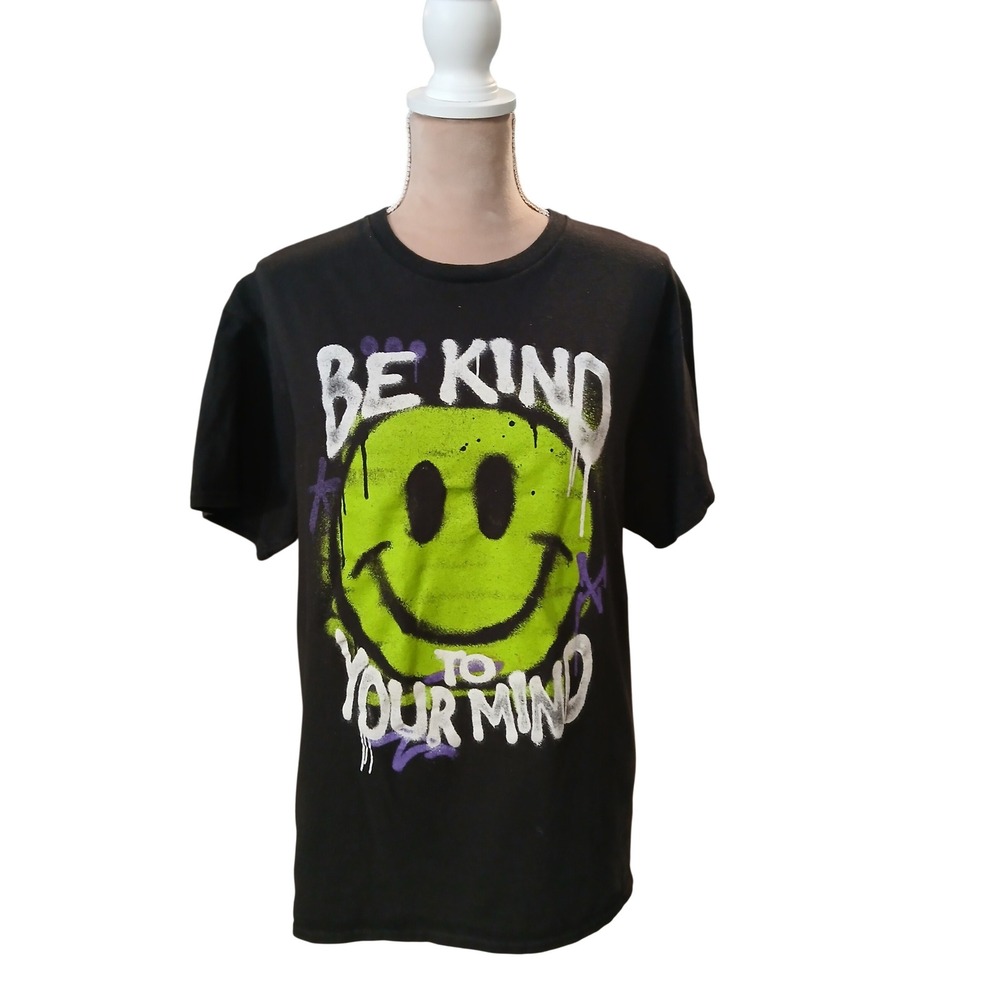 DOM Graphic Smiley Face Be Kind To Your Mind Black T Shirt Large